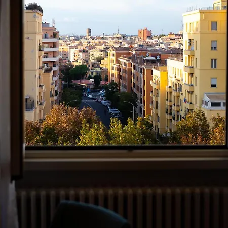 Alaya - New, & Luxury In San Giovanni דירה *