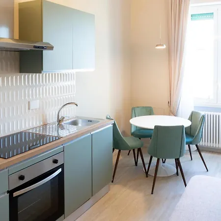 Apartman Alaya - New, & Luxury In San Giovanni Róma